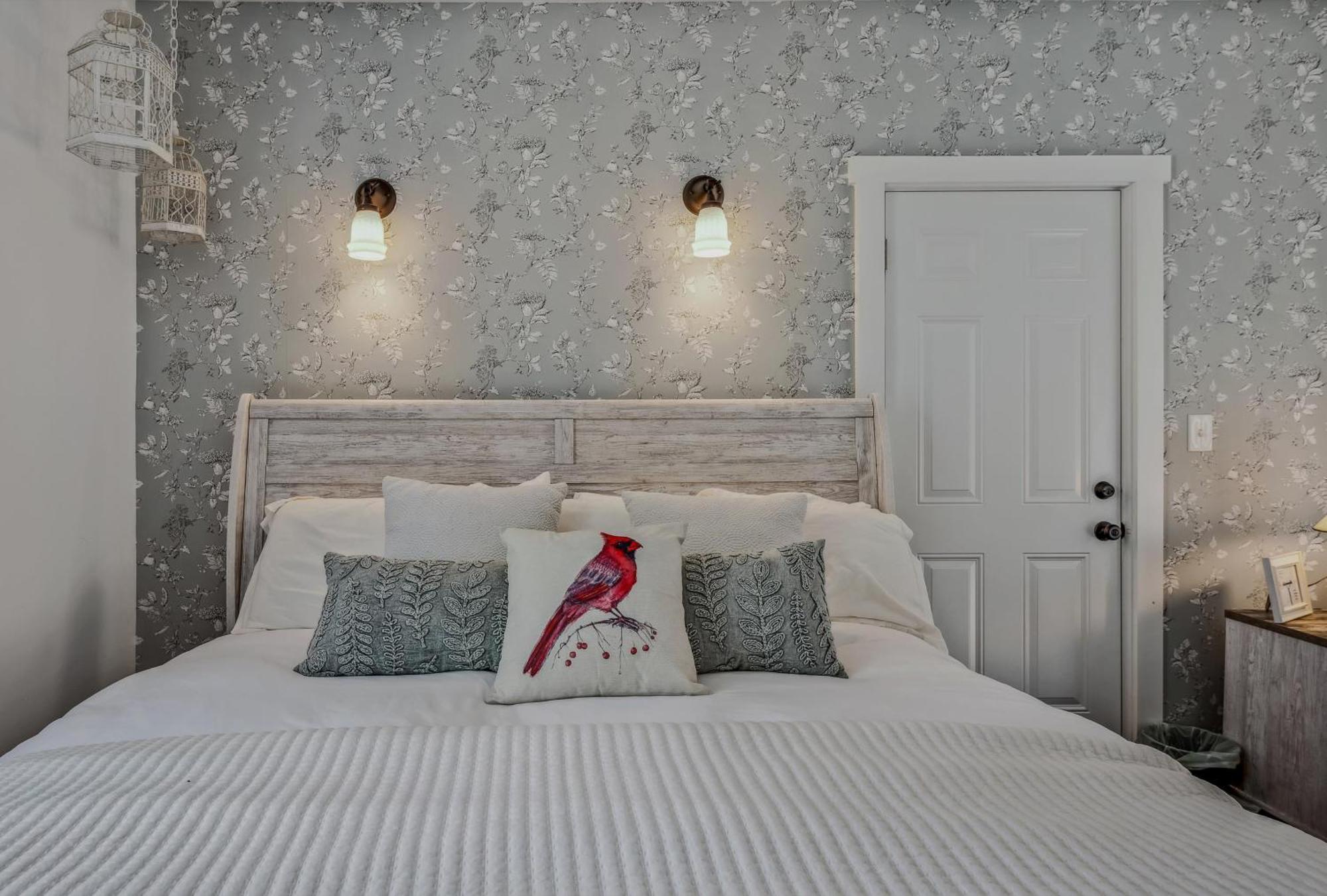 The Grand Castalian Inn Bed And Breakfast เบิร์กลีย์สปริงส์ ภายนอก รูปภาพ
